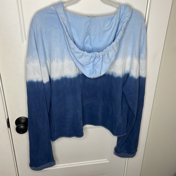 Gap Crop Dip Dyed Hoodie - Picture 3 of 4